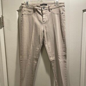 Elie Tahari Jeans size 8 light cream‎ color